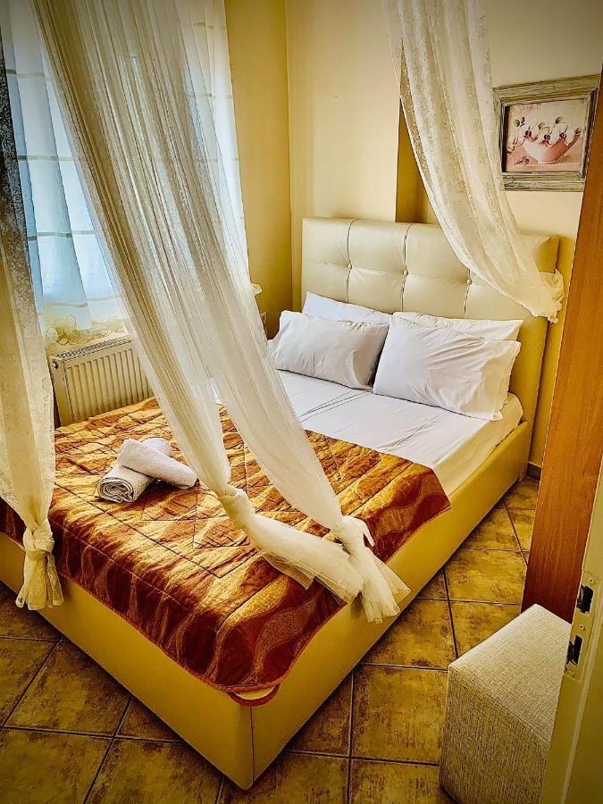 Votsalakia Luxury Apartments Selinia Bagian luar foto