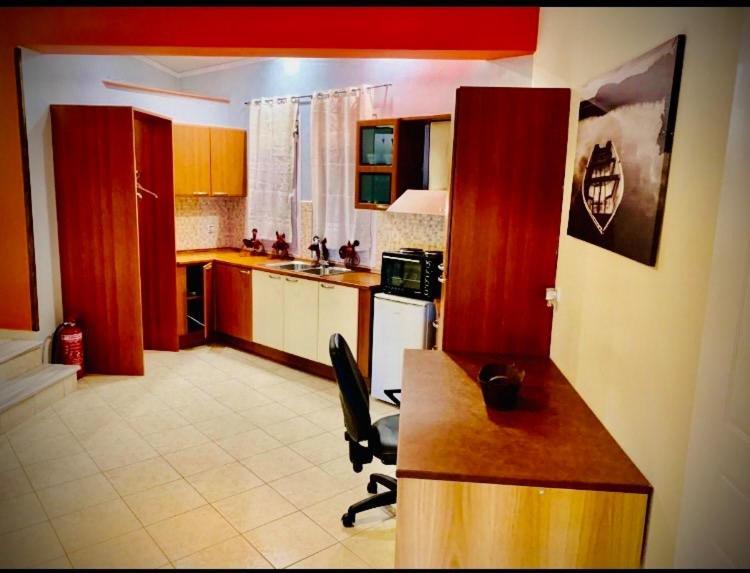Votsalakia Luxury Apartments Selinia Bagian luar foto