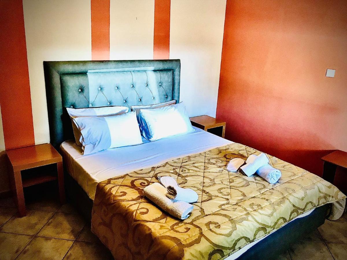 Votsalakia Luxury Apartments Selinia Bagian luar foto