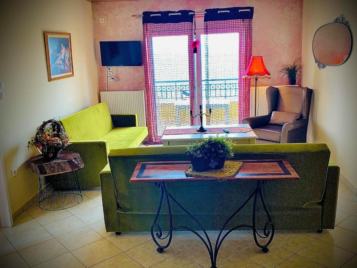 Votsalakia Luxury Apartments Selinia Bagian luar foto